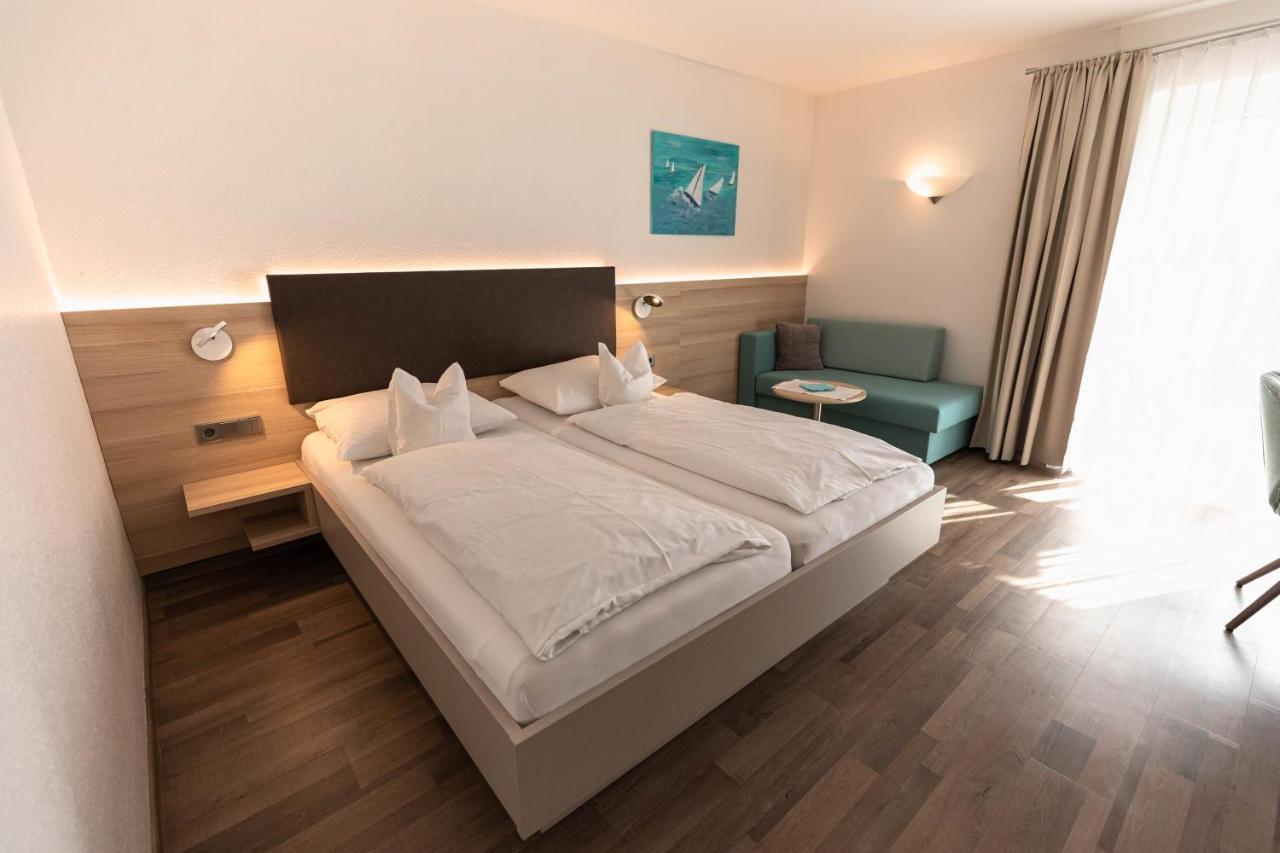 Hotel Christine ราดอล์ฟเซลล์ อัม โบเดนซี ภายนอก รูปภาพ