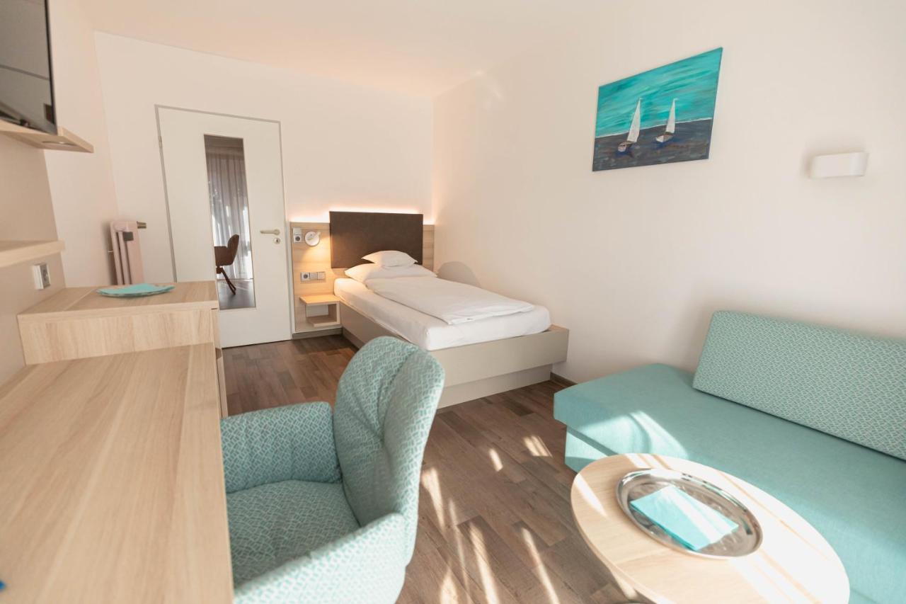 Hotel Christine ราดอล์ฟเซลล์ อัม โบเดนซี ภายนอก รูปภาพ
