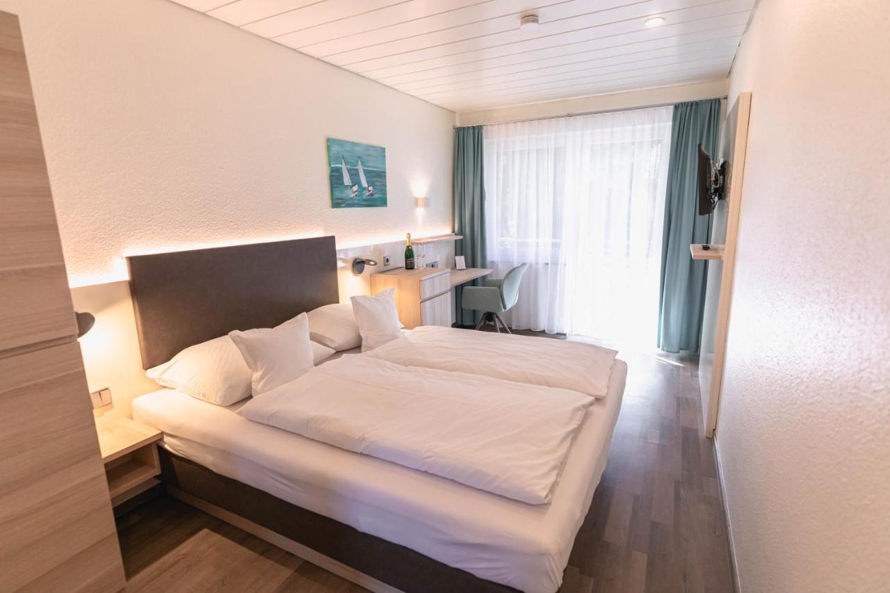 Hotel Christine ราดอล์ฟเซลล์ อัม โบเดนซี ภายนอก รูปภาพ